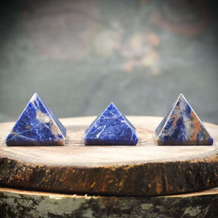 Sodalite Pyramids 23 - 25 mm