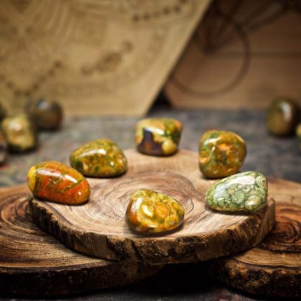 Rhyolite Crystals for Grids